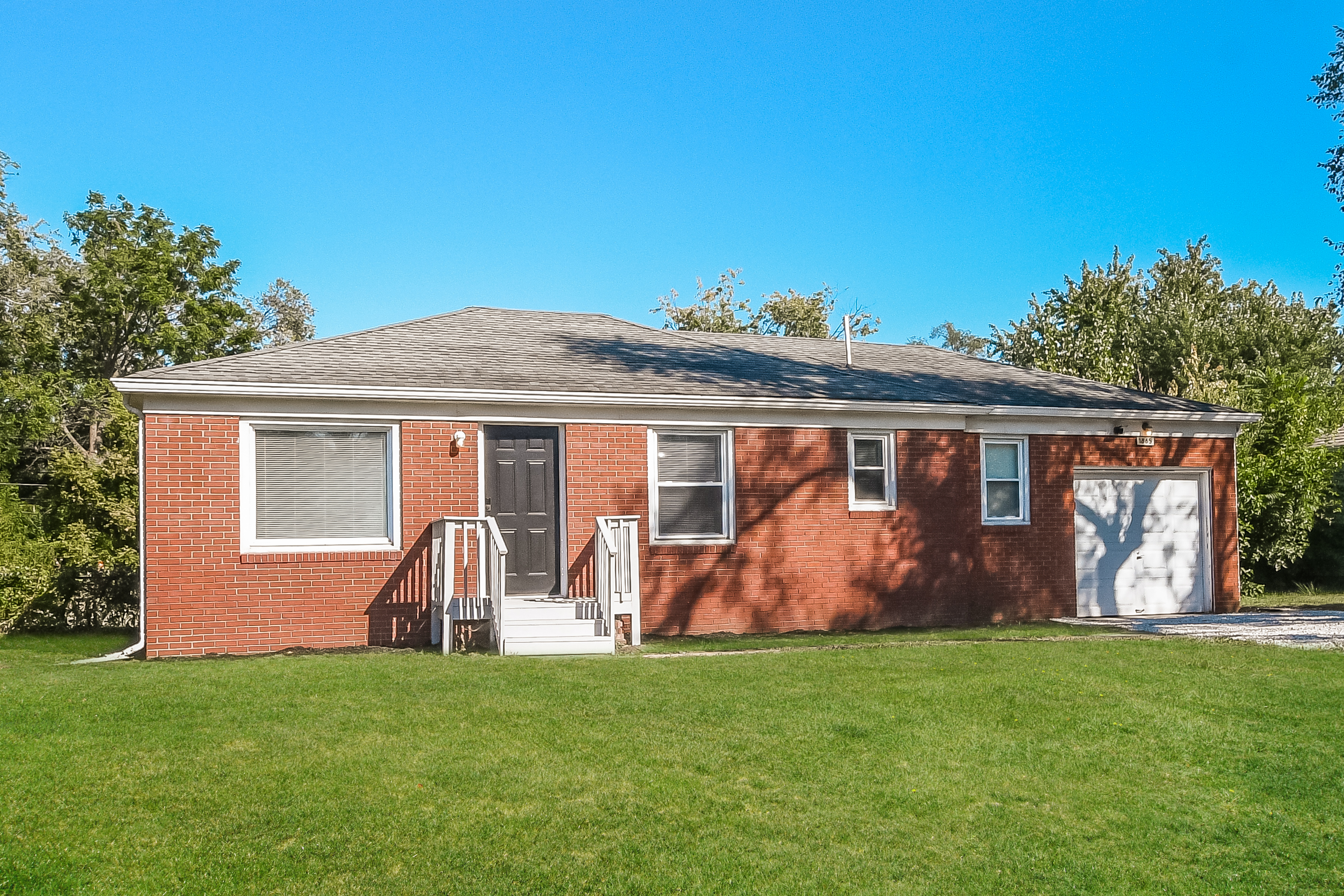 1865 N Bazil Ave Indianapolis, IN 46219